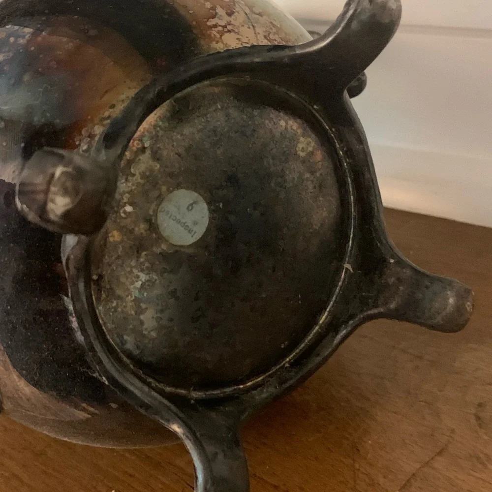 LS Co. Tea / Coffee Pot Silverplated 9